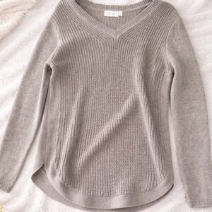 RD Style Heather Gray V-Neck Sweater